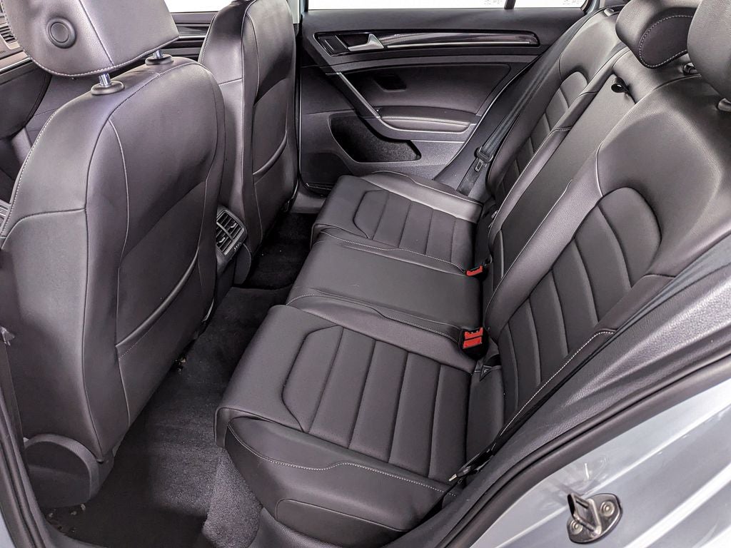 2015 Volkswagen Golf SportWagen S