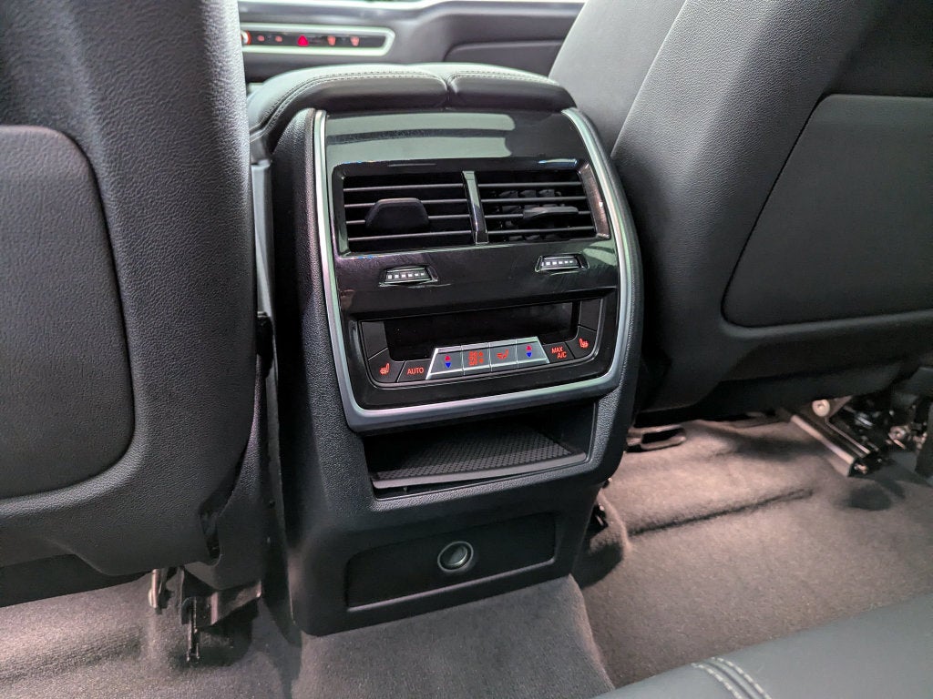 2024 BMW X6 xDrive40i