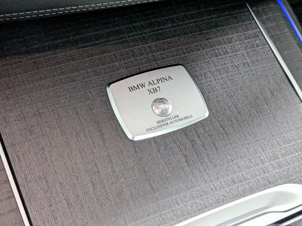 2026 BMW X7 ALPINA XB7