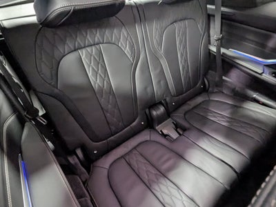 2026 BMW X7 ALPINA XB7