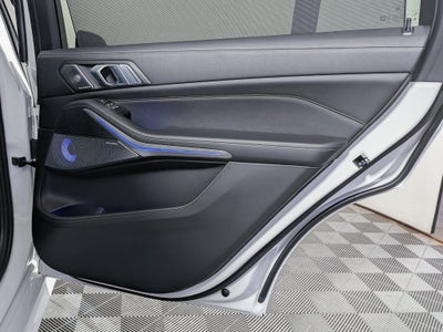 2026 BMW X7 ALPINA XB7