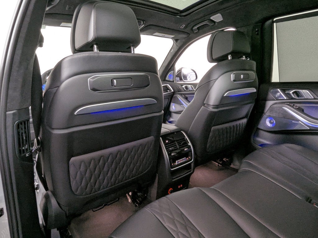 2026 BMW X7 ALPINA XB7
