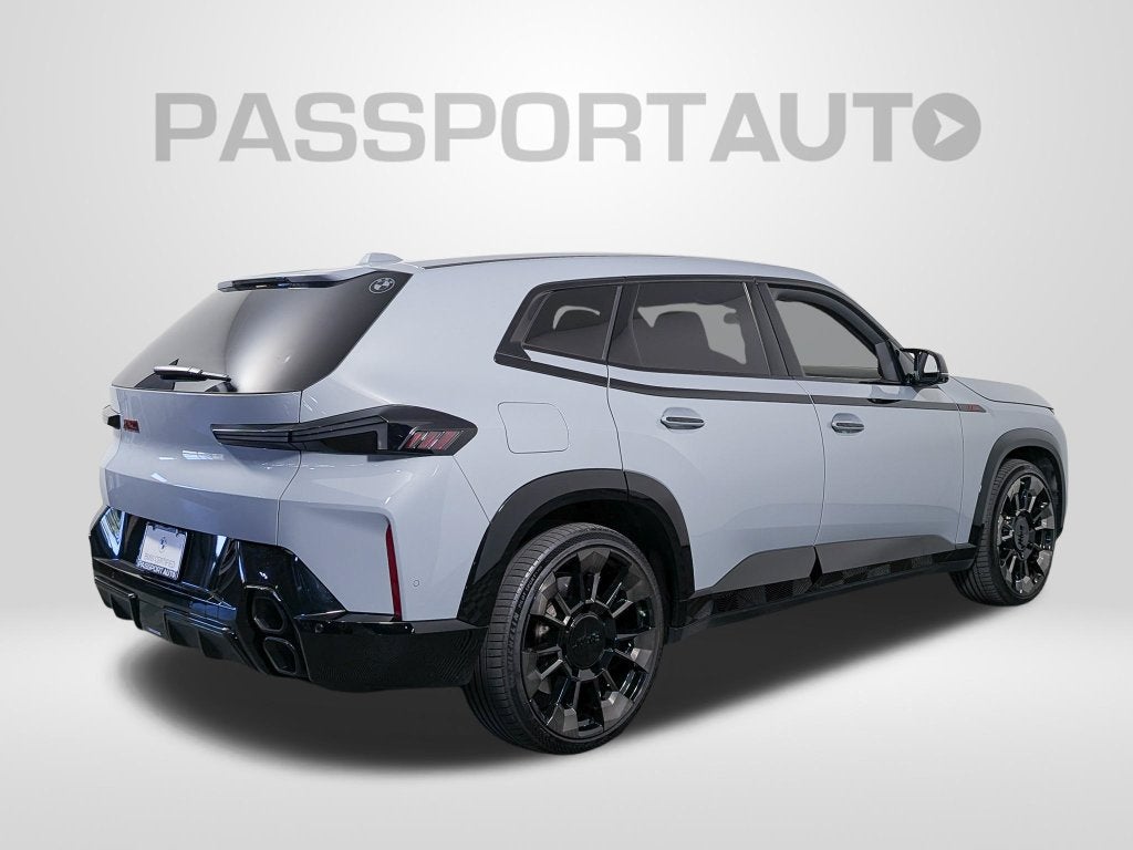 2024 BMW XM Label