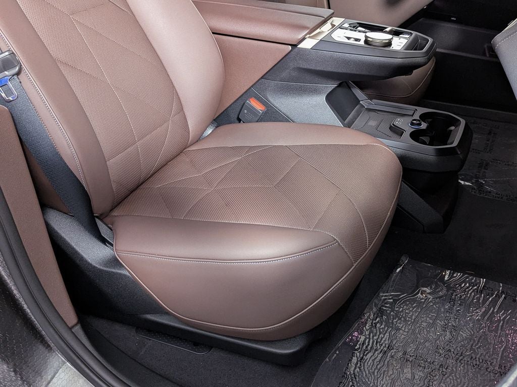 2025 BMW iX xDrive50