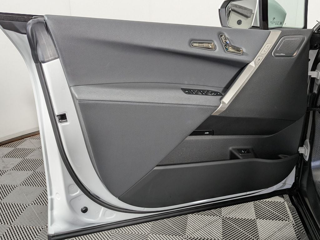 2023 BMW iX M60 M60