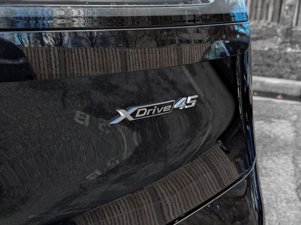 2026 BMW iX xDrive45