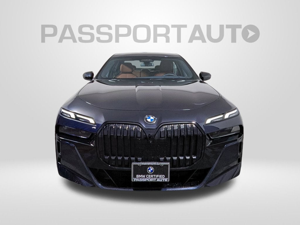 2023 BMW 7 Series 740i