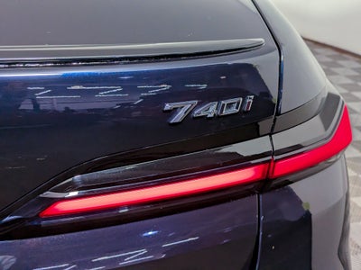 2023 BMW 7 Series 740i