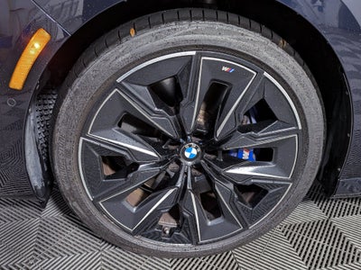 2023 BMW 740i 740i