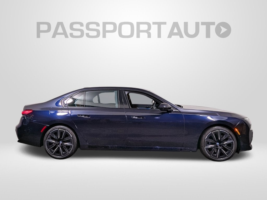 2023 BMW 7 Series 740i