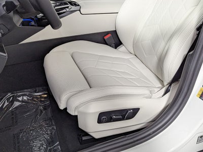 2025 BMW i5 xDrive40 xDrive40