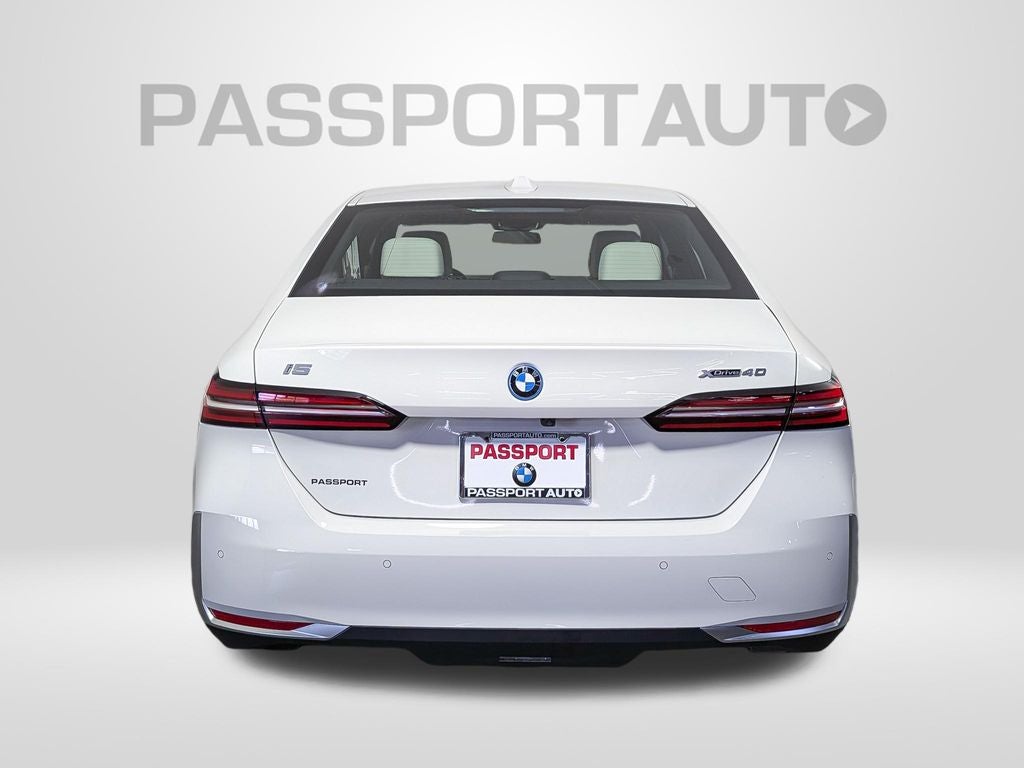 2025 BMW i5 xDrive40 xDrive40