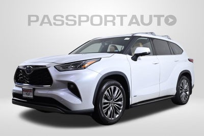 2022 Toyota Highlander Hybrid Platinum