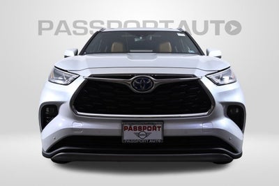 2022 Toyota Highlander Hybrid Platinum