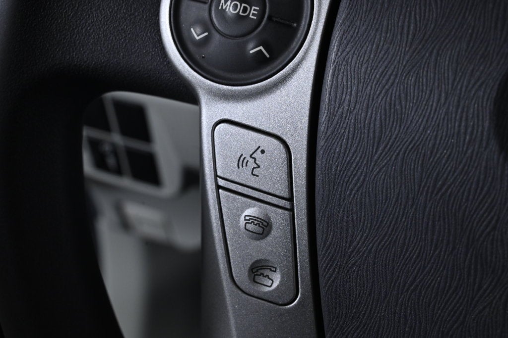 2010 Toyota Prius III