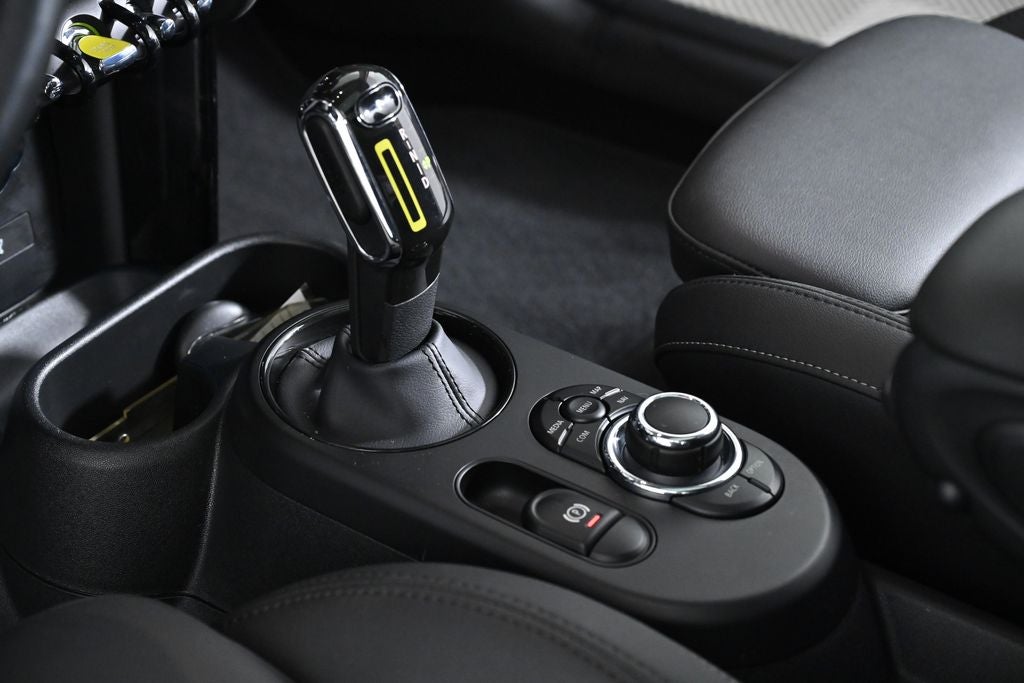 2024 MINI Cooper SE Electric Cooper SE