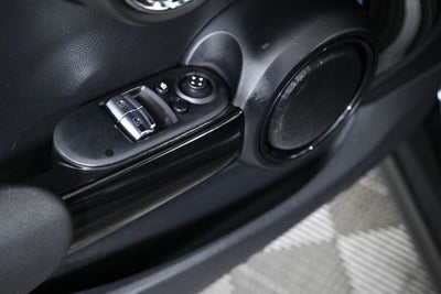 2024 MINI Cooper SE Electric Cooper SE