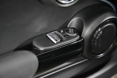 2024 MINI Cooper SE Electric Cooper SE