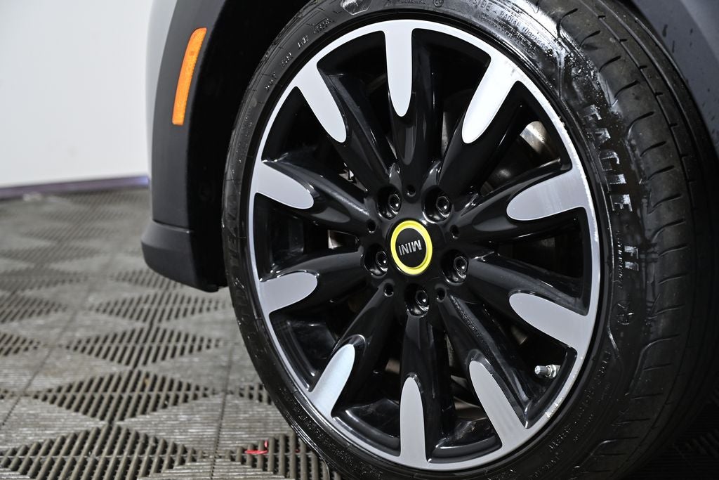 2024 MINI Cooper SE Electric Cooper SE