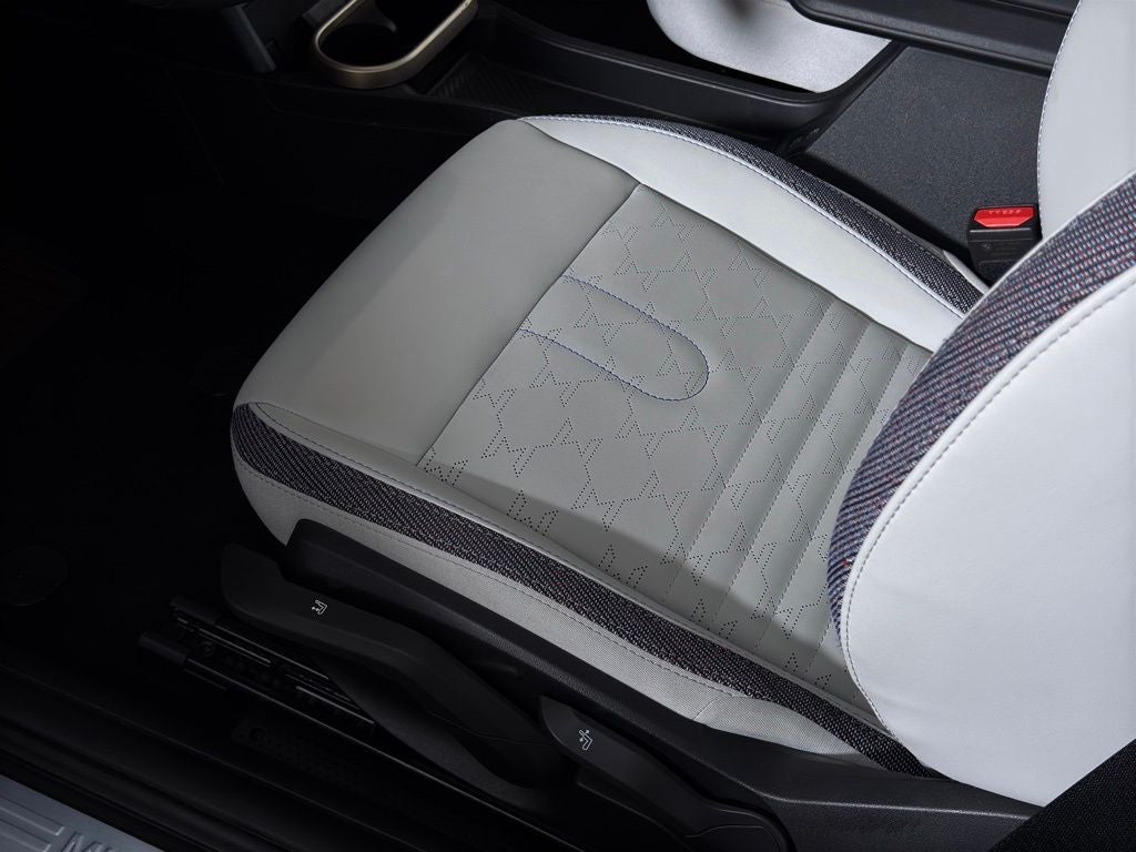 2025 MINI Cooper Signature Plus