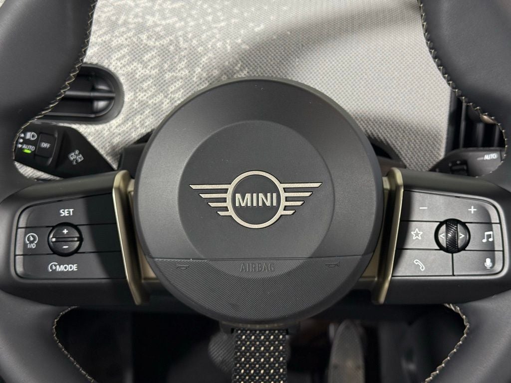 2025 MINI HARDTOP 2 DOOR Cooper