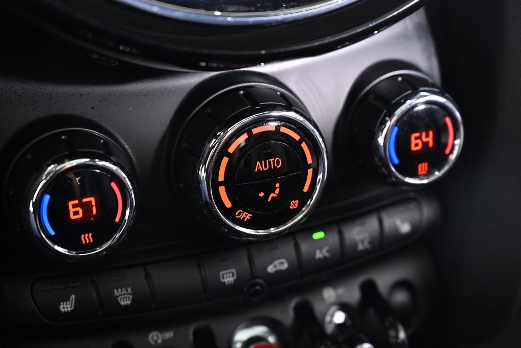 2023 MINI 4 Door Base