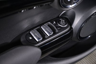 2023 MINI 4 Door Base