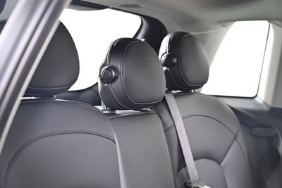 2023 MINI 4 Door Base