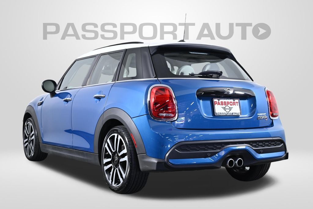 2023 MINI Cooper S Iconic