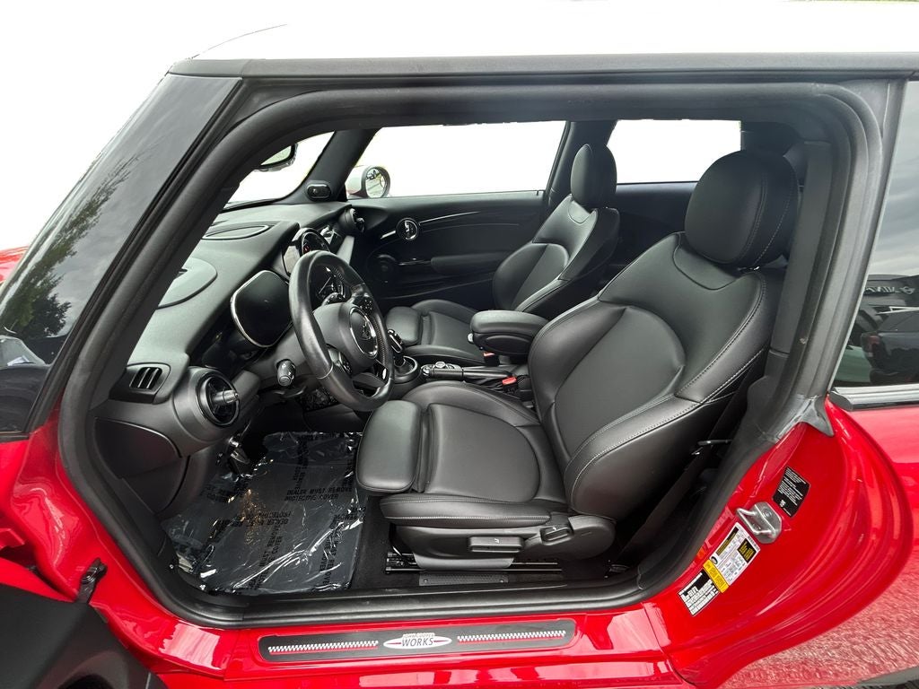 2022 MINI John Cooper Works Base