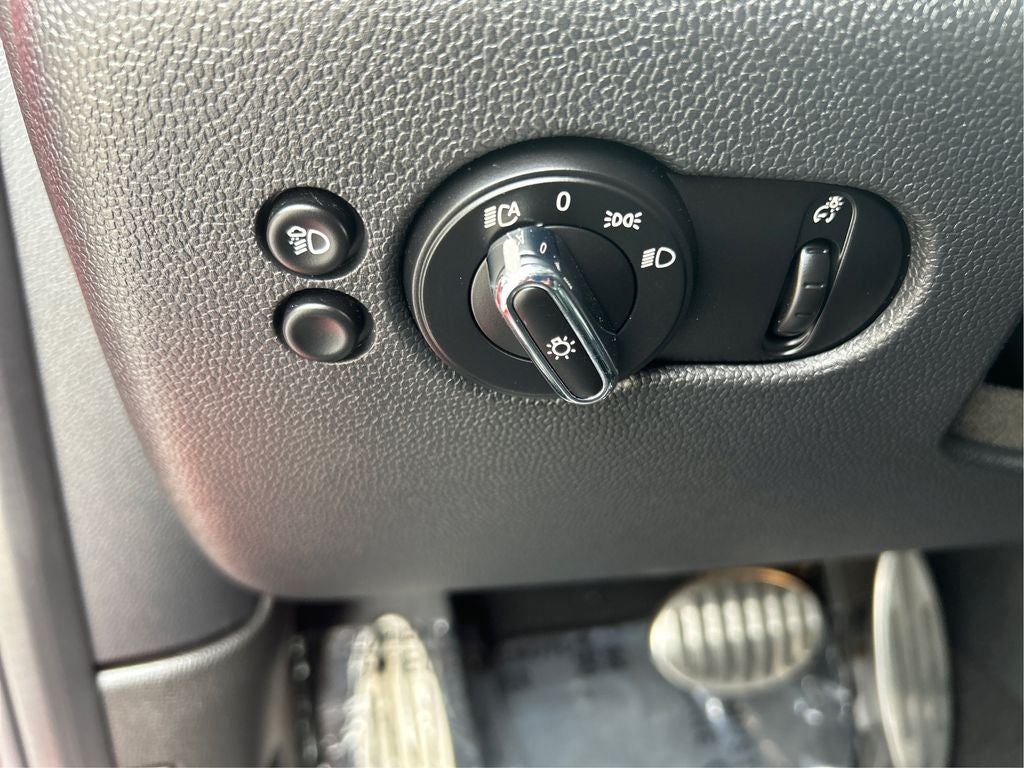 2022 MINI John Cooper Works Base