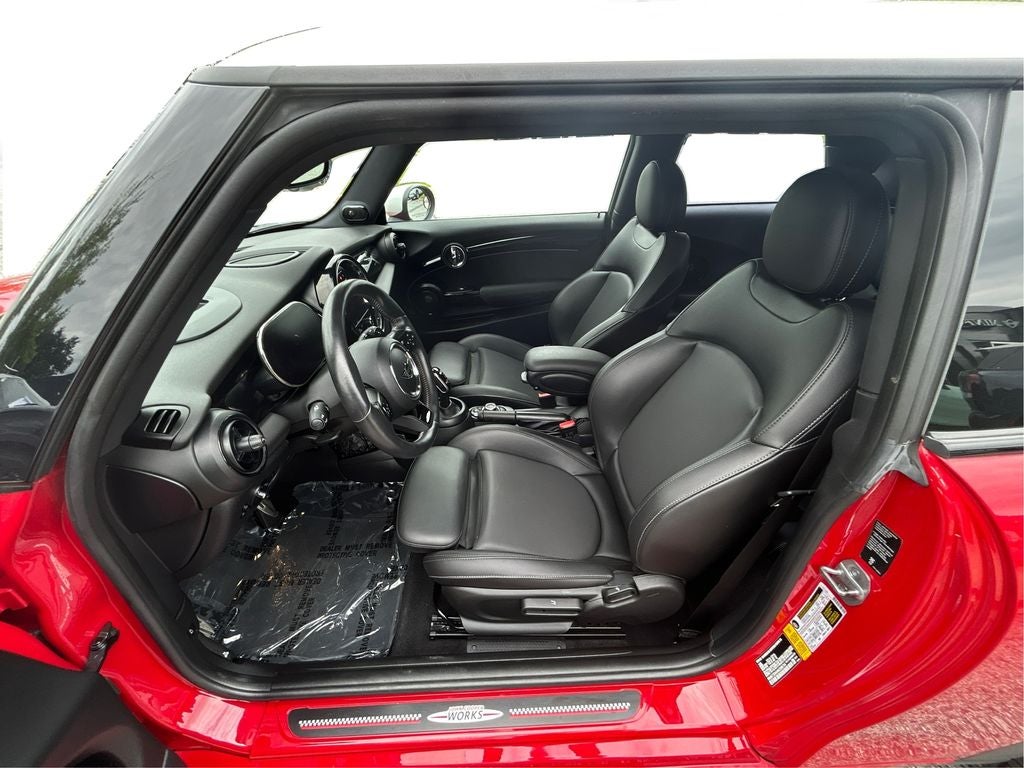 2022 MINI John Cooper Works Base