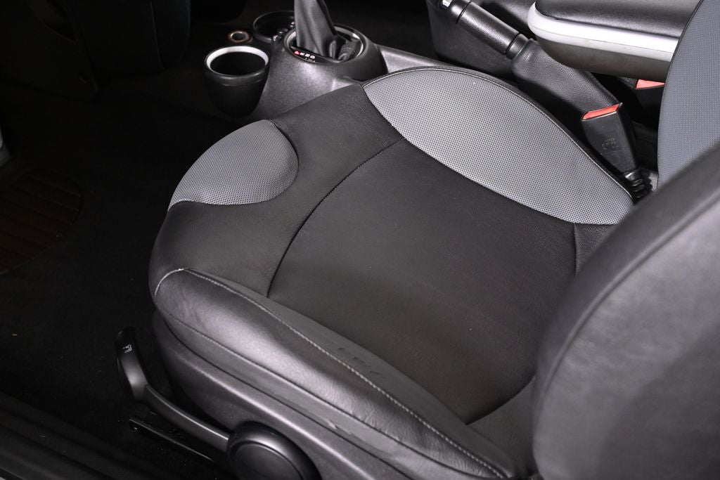 2009 MINI 2 Door Base