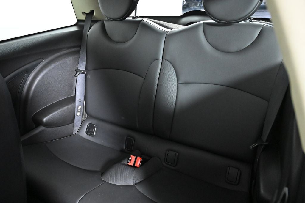 2011 MINI Hardtop 2 Door Cooper