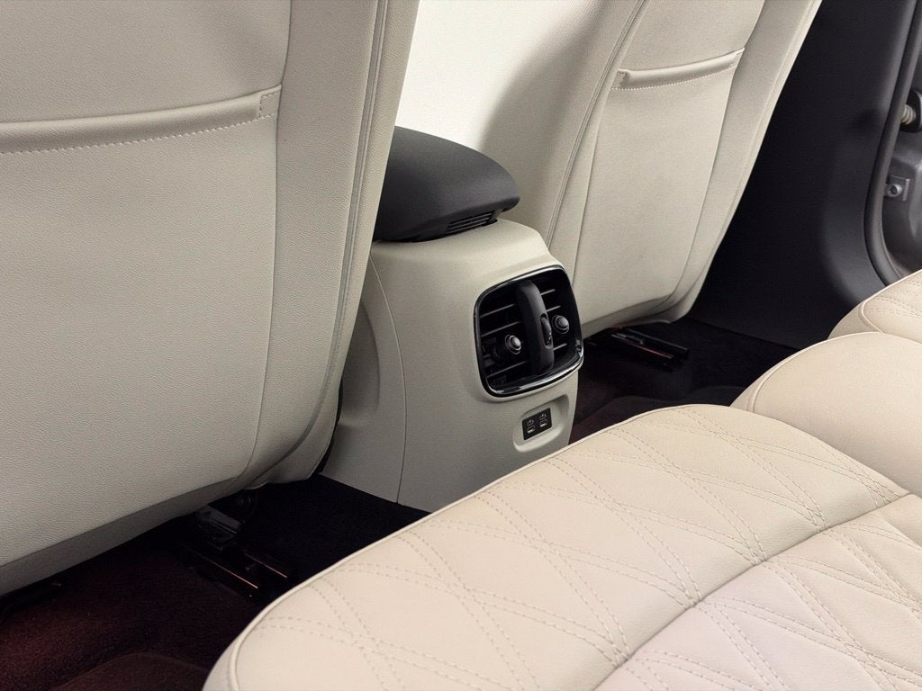 2024 MINI Cooper S Clubman Base