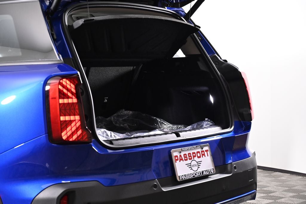2025 MINI Cooper S Countryman Signature Plus