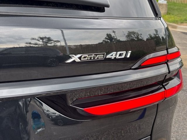 2027 BMW X7 xDrive40i
