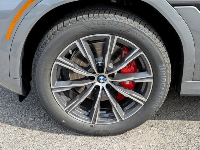 2027 BMW X6 xDrive40i