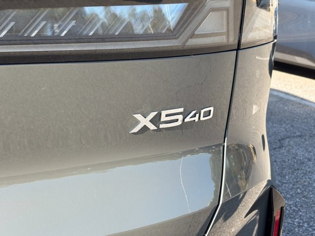2027 BMW X5 40 xDrive