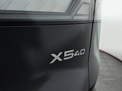 2027 BMW X5 40 xDrive