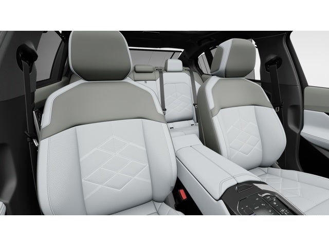 2027 BMW 550e 550e xDrive