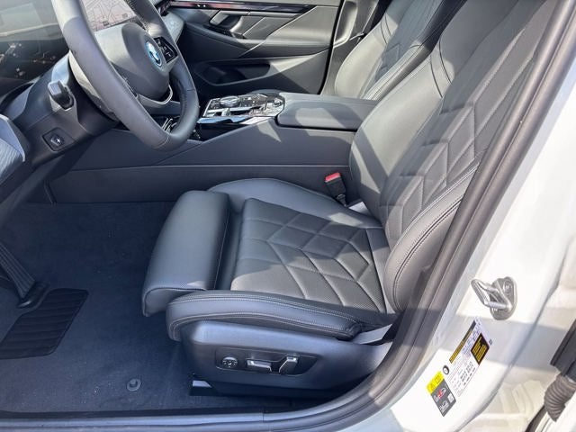 2026 BMW i5 xDrive40