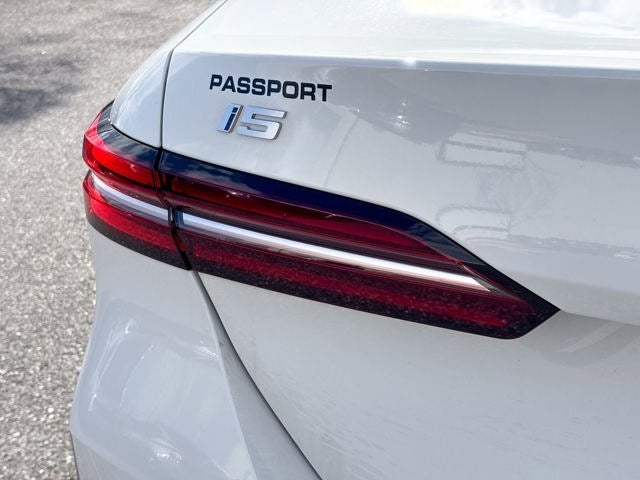 2026 BMW i5 xDrive40