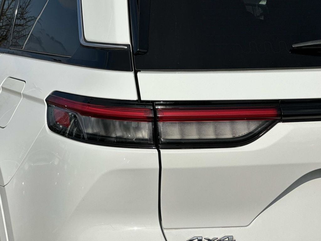 2022 Jeep Grand Cherokee Overland 4WD