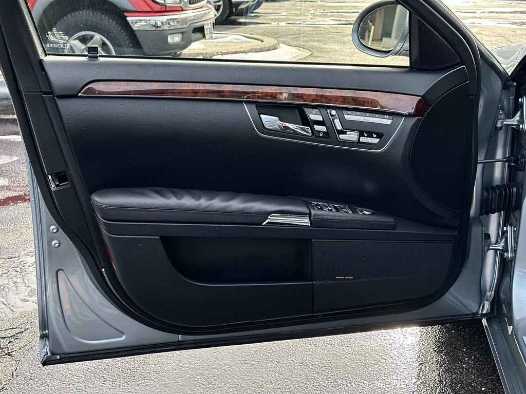 2008 Mercedes-Benz S-Class S 550