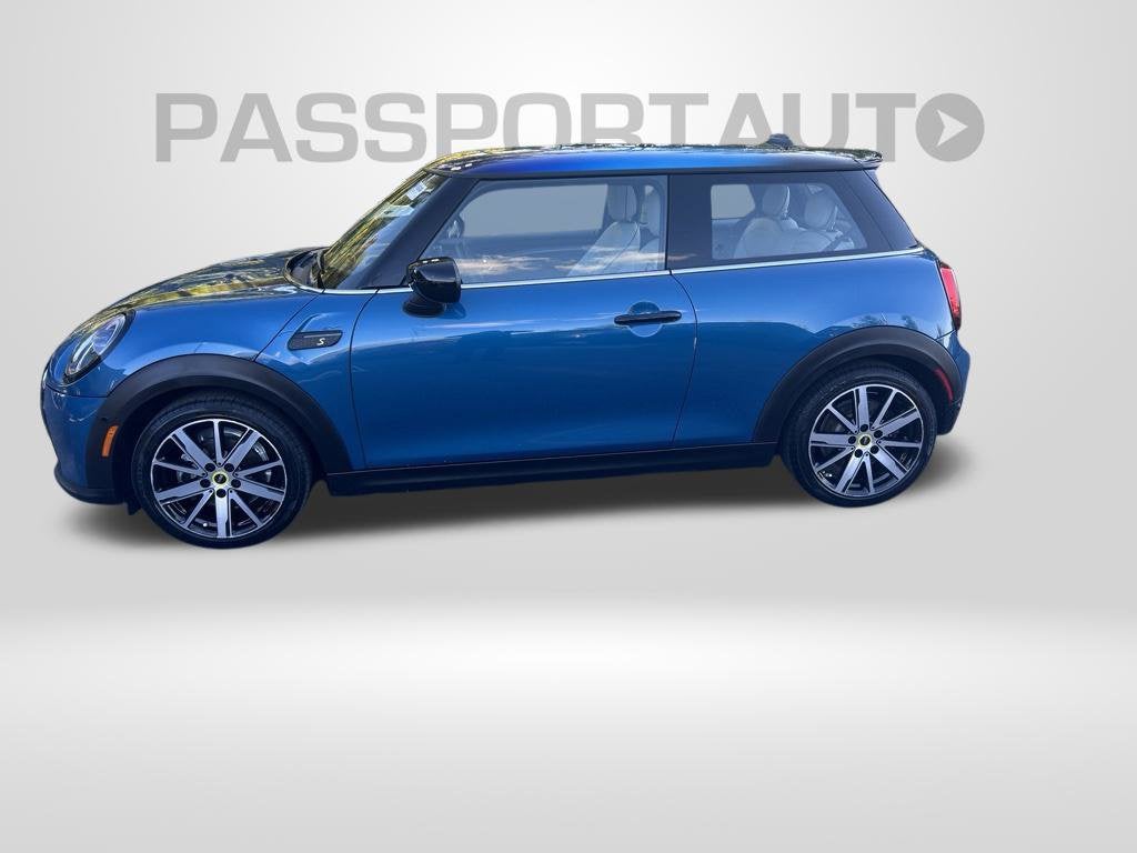 2024 MINI Cooper SE Electric Iconic Hardtop 2 Door