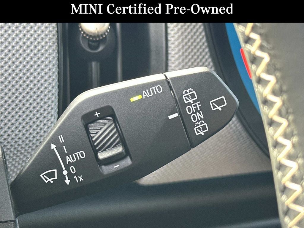 2025 MINI Cooper Signature Plus Hardtop 2 Door