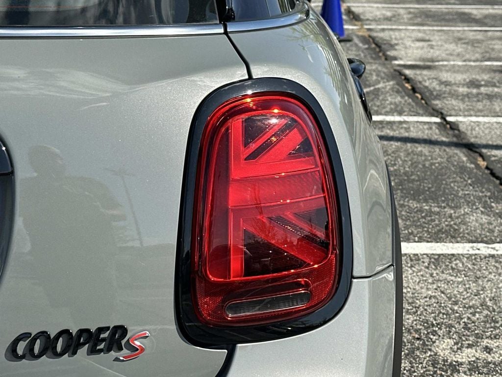 2022 MINI Cooper S Iconic Hardtop 4 Door