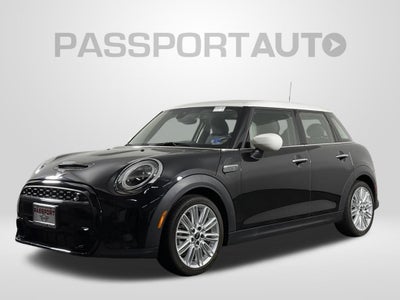 2024 MINI Cooper S Signature Hardtop 4 Door