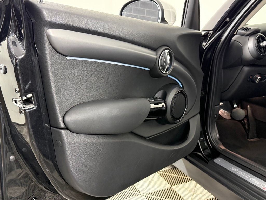 2024 MINI Cooper S Signature Hardtop 4 Door